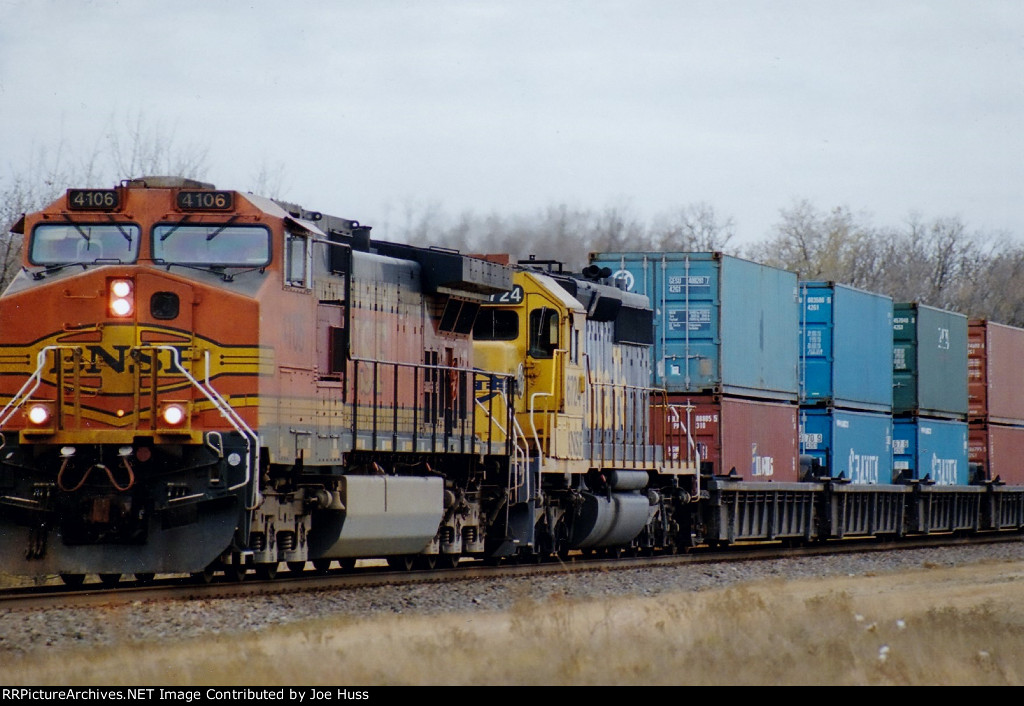 BNSF 4106 East